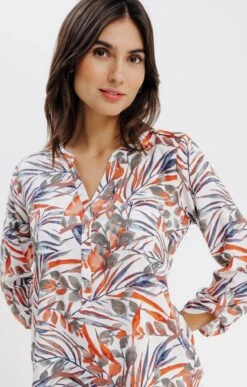 Blouse Col Mao Boutons Nacrés 8 Blouse Col Mao Boutons Nacrés -Haute couture k 57230037 armand thiery femme BLANC d1 48