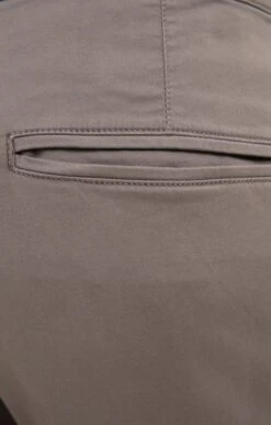 Bermuda Col Elast -Haute couture k bermuda col elast at company KAKI CLAIR d 104