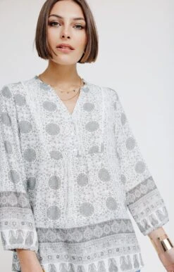 Blouse Imprimé Placé Col Froufrou 7 Blouse Imprimé Placé Col Froufrou -Haute couture k blouse imprime place col froufrou affinites KAKI CLAIR d1 104