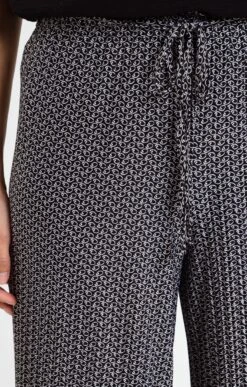 Pantacourt En Maille Plissée 8 Pantacourt En Maille Plissée -Haute couture k pantacourt en maille plissee affinites NOIR d1 14