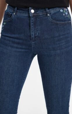 Pantalon Avec Broderies Fleurs 9 Pantalon Avec Broderies Fleurs -Haute couture k pantalon avec broderies fleurs affinites BLEU d1 45