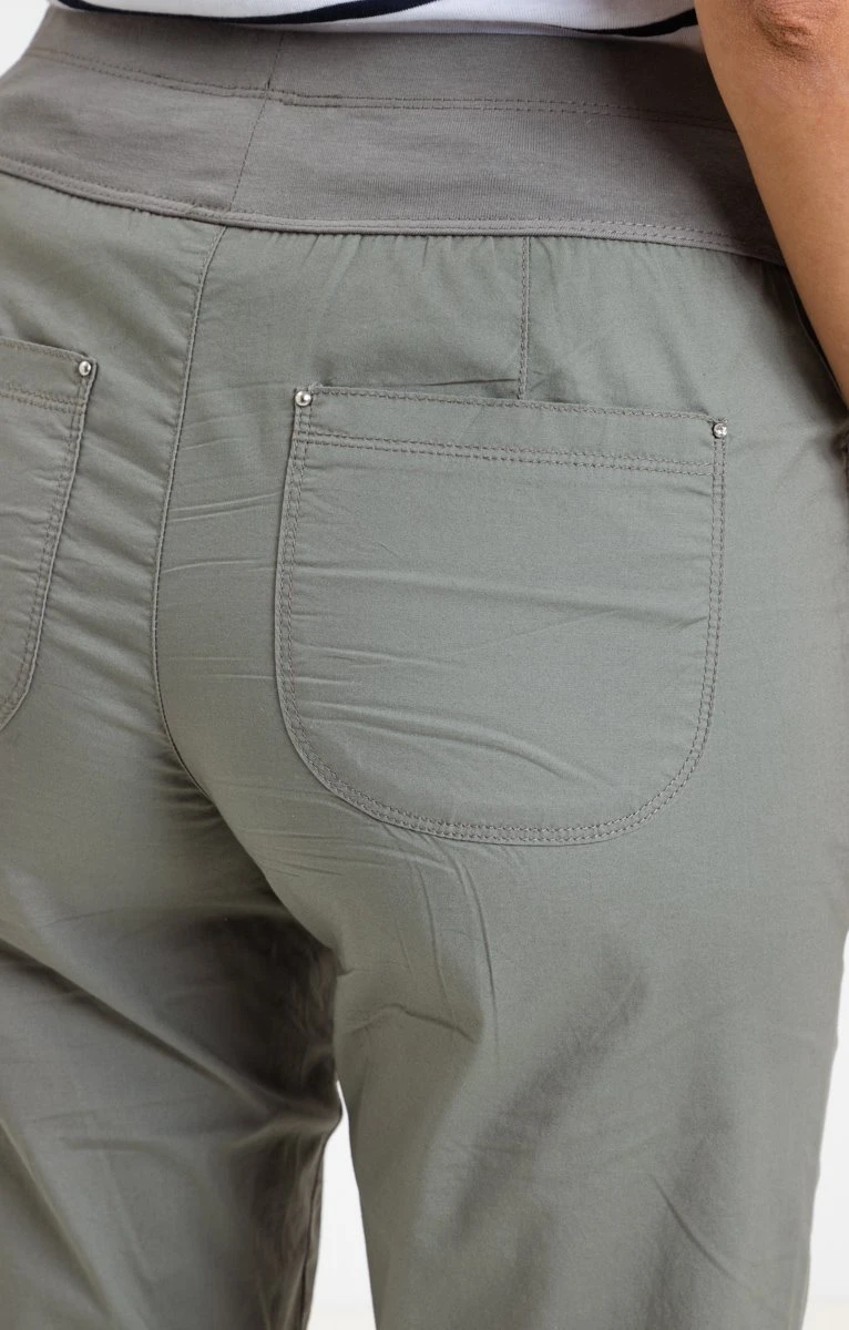 Pantalon Corsaire Avec Détail Strass 5 Pantalon Corsaire Avec Détail Strass – Image 5