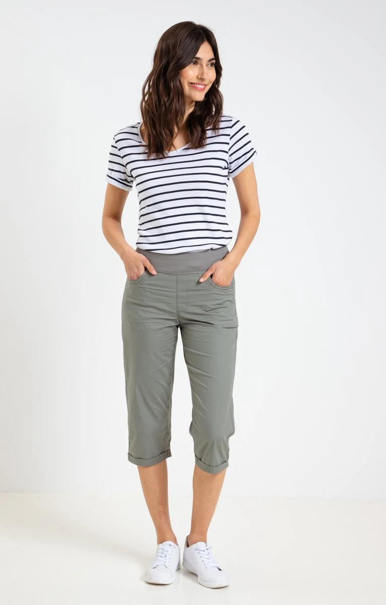 Pantalon Corsaire Avec Détail Strass 1 Pantalon Corsaire Avec Détail Strass