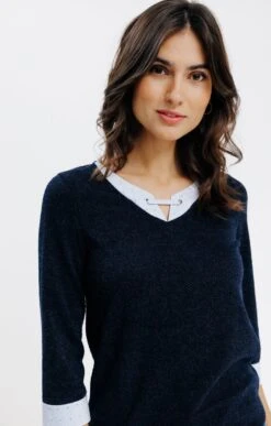 PULL 2 EN 1 COL AVEC OEILLET -Haute couture k pull 2en1 col avec oeillet armand thiery femme MARINE d1 2