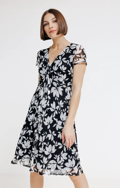 Robe En Dentelle Imprimée
