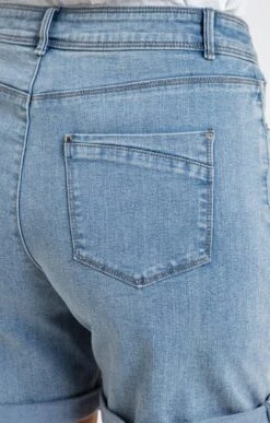 Short Avec Détail Clous Et Broderie -Haute couture k short avec detail clous et broderie affinites BLEU CIEL d2 60