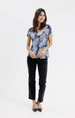 Tee-shirt Manche Courte Imprimé Tropical 7 Tee-shirt Manche Courte Imprimé Tropical -Haute couture k tee shirt manche courte imprime tropical armand thiery femme BLEU DUR o 46