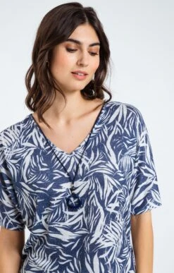 TEE-SHIRT MANCHES COUDES AVEC COLLIER -Haute couture k tee shirt manches coudes armand thiery femme BLEU d1 45